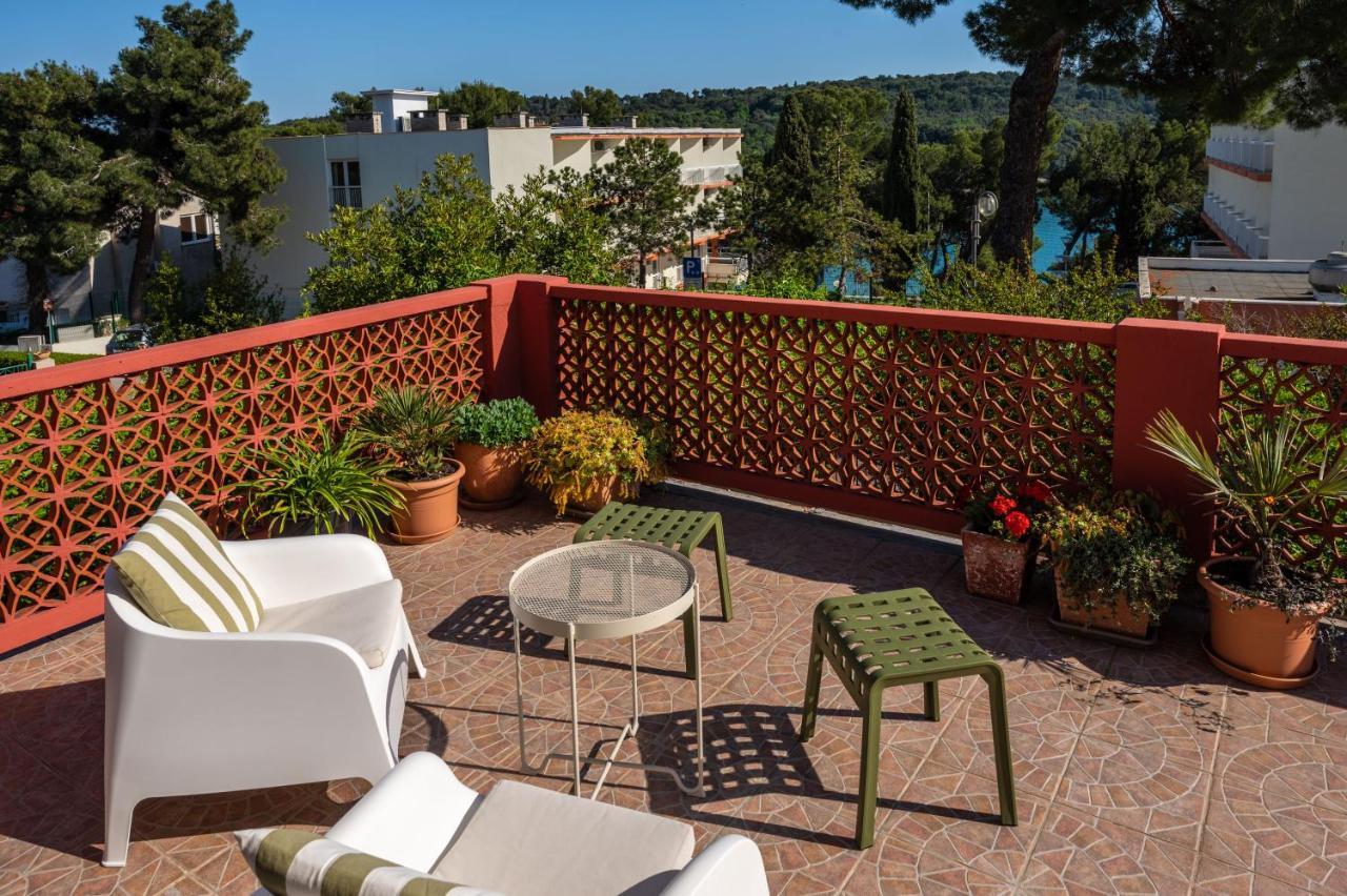 Apartment Axelle 50 METERS TO THE BEACH Banjole Esterno foto