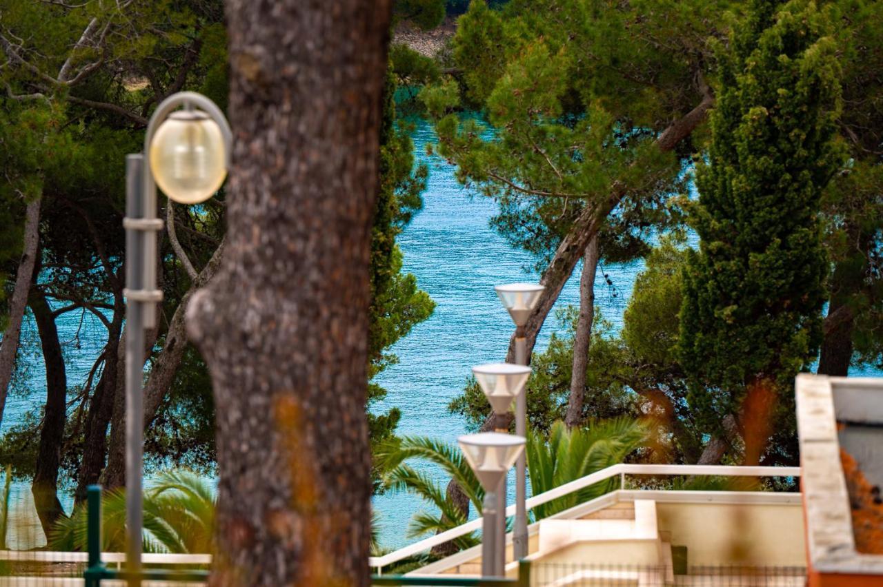 Apartment Axelle 50 METERS TO THE BEACH Banjole Esterno foto